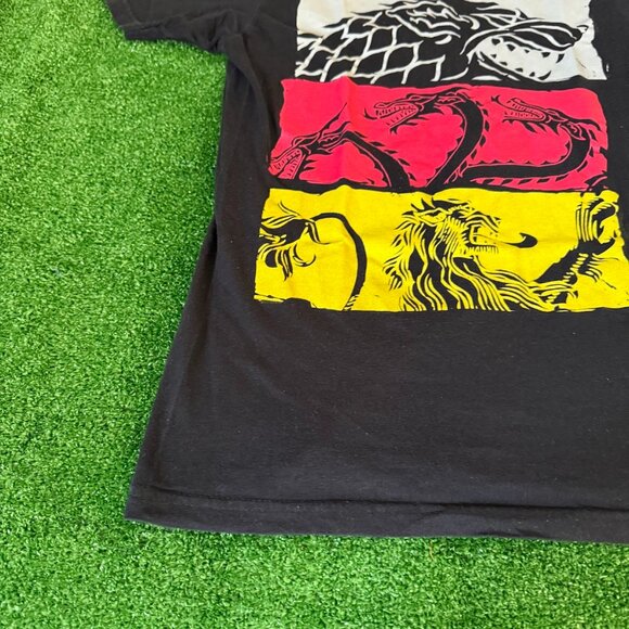 Game of Throne 3 House Symbols Short Sleeve Crewneck Graphic T-Shirt Size S - Picture 4 of 13